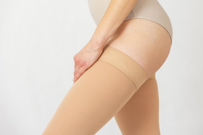 Pančuchy zdravotné kompresívne stehenné G93117 - Materiál: Polyamid, Farba: Čierna, Špica: Otvorená, Veľkosť: S